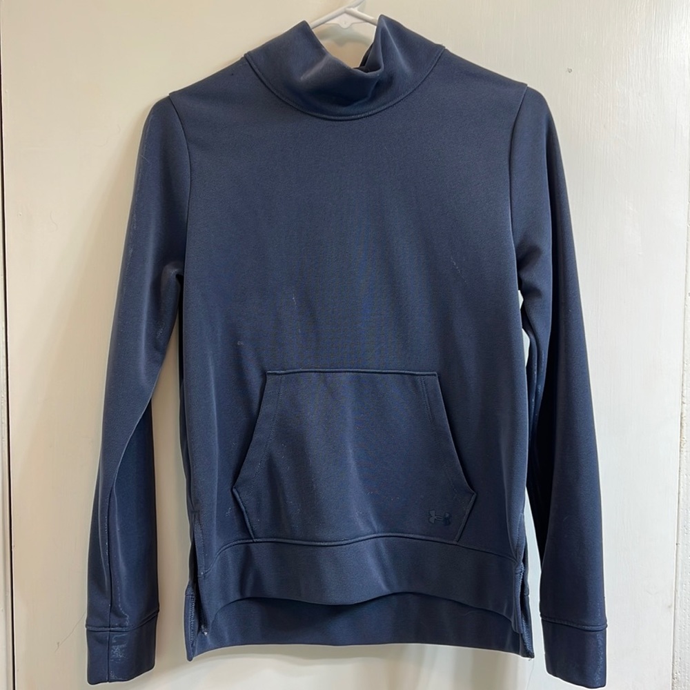 Underarmour sweater